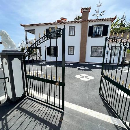 Comfortable 2-Bedroom Apartment For Relaxing Stays Funchal  Buitenkant foto