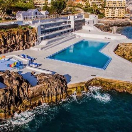 Comfortable 2-Bedroom Apartment For Relaxing Stays Funchal  Buitenkant foto