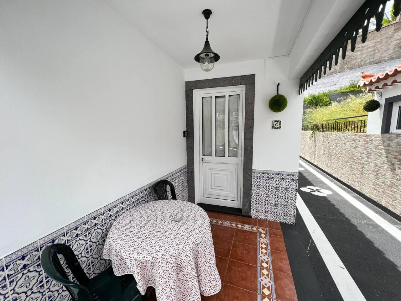 Comfortable 2-Bedroom Apartment For Relaxing Stays Funchal  Buitenkant foto