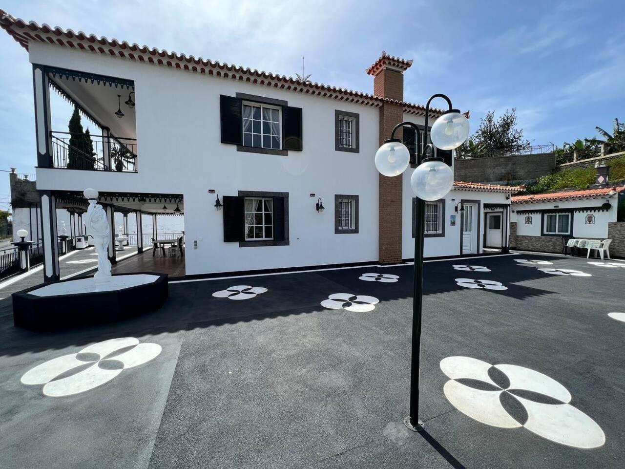 Comfortable 2-Bedroom Apartment For Relaxing Stays Funchal  Buitenkant foto